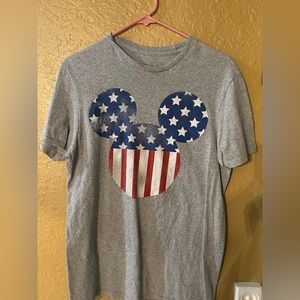 Disney T-Shirt! USA theme - Brand New